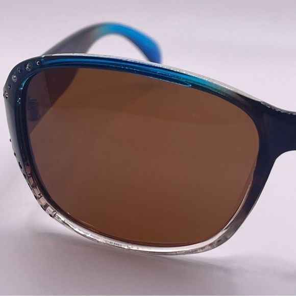 Foster Grant Polarized Brown to Blue Ombré with Rhinestones accents - Picture 10 of 11